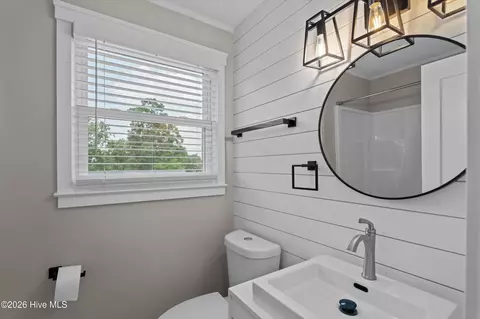 Bath - 4032 Rio Pinar Dr, Augusta, GA 30906 photo 3 of 4