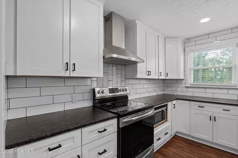 Kitchen - 4032 Rio Pinar Dr, Augusta, GA 30906 photo 3 of 4