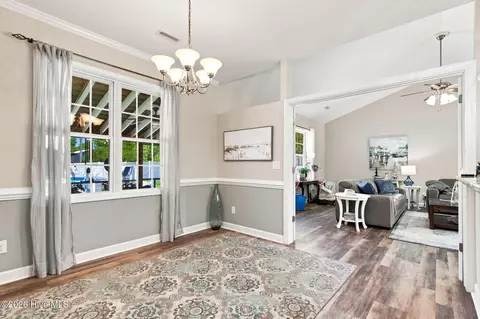 Dining - 103 Bergman St, Hampstead, NC 28443 photo 1 of 2