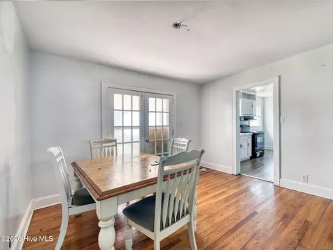 Dining - 111 Pineview St, Havelock, NC 28532 photo 2 of 4