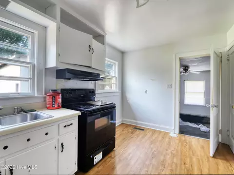 Kitchen - 111 Pineview St, Havelock, NC 28532 photo 1 of 4