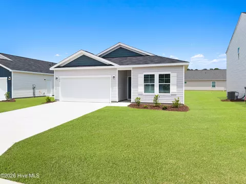 146 N Squires Ln, Richlands, NC 28574