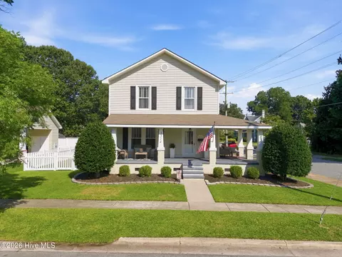 3314 N Green St, Farmville, NC 27828