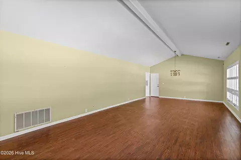 Living - 203 Helen St, Hampton, SC 29924 photo 1 of 5