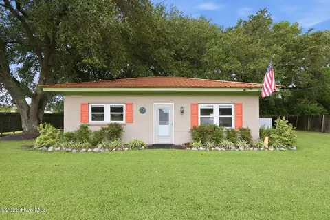 682 Tom Mann Rd, Newport, NC 28570