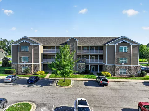 4428 Bluebill Dr #8, Greenville, NC 27858