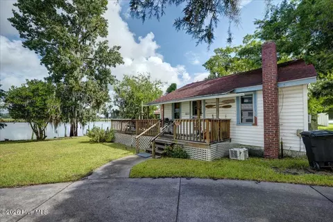 1298 Brices Creek Rd, New Bern, NC 28562