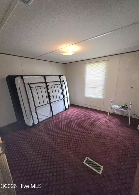 205 Meadow Ln E, Hubert, NC 28539 photo 7