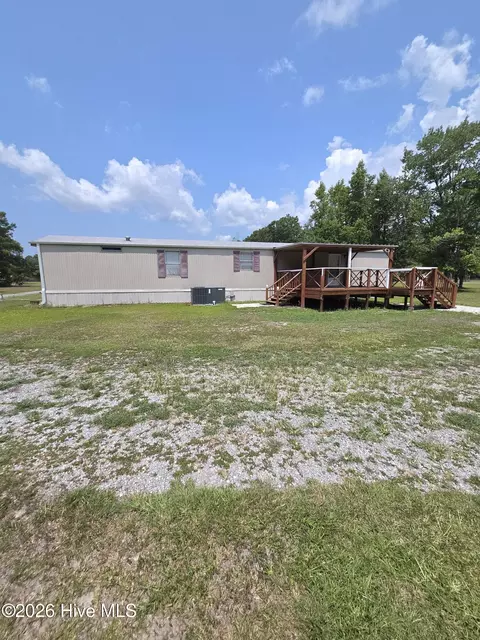 205 Meadow Ln E, Hubert, NC 28539 photo 13