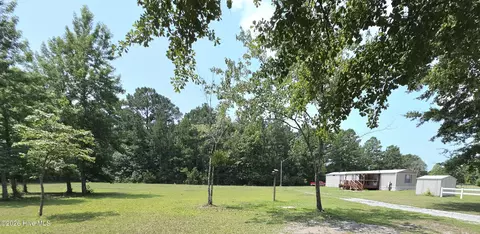 205 Meadow Ln E, Hubert, NC 28539 photo 11
