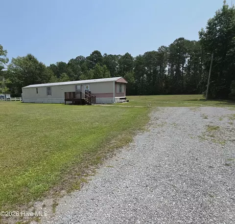 205 Meadow Ln E, Hubert, NC 28539 photo 15