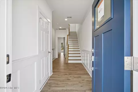 501 Greenville Ave #1, Carolina Beach, NC 28428