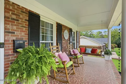 Exterior - 2704 Bolling Rd, Augusta, GA 30909 photo 5 of 9