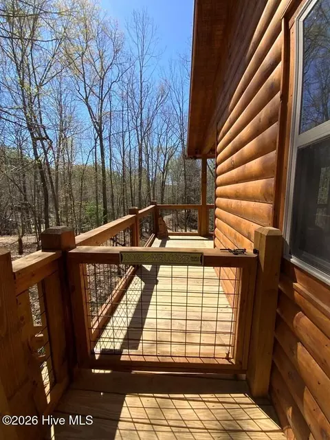 Exterior - 28 Copper Fox Cor, Murphy, NC 28906 photo 5 of 10
