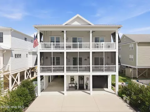 1119 Bonito Ln, Carolina Beach, NC 28428