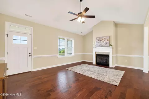 Living - 156 Clipper Ln, Smithfield, NC 27577 photo 1 of 2