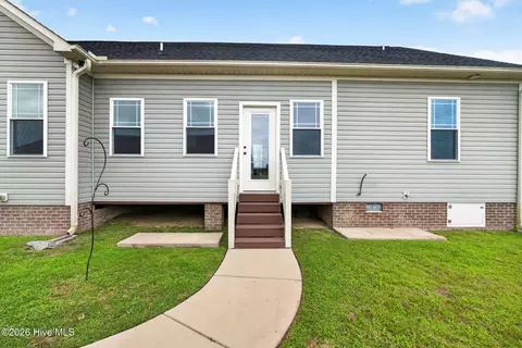 Exterior - 156 Clipper Ln, Smithfield, NC 27577 photo 8 of 9