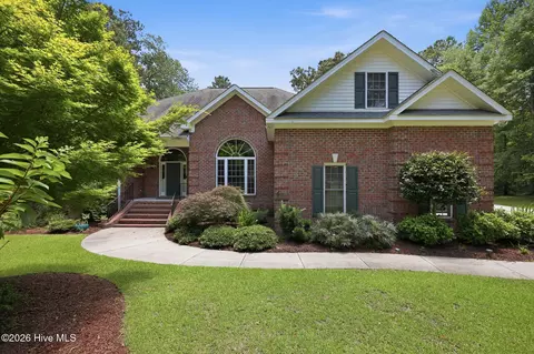 3807 Leaf Ct, New Bern, NC 28562