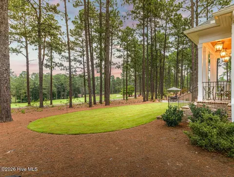 Exterior - 124 Chesterfield Dr, Pinehurst, NC 28374 photo 4 of 9