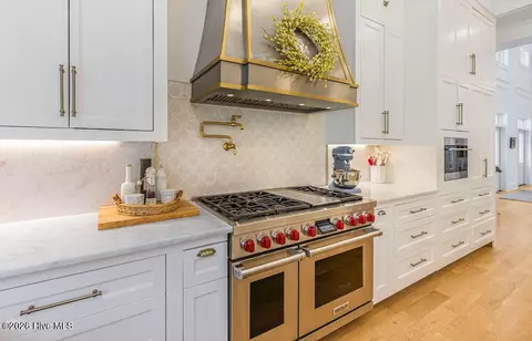 Kitchen - 124 Chesterfield Dr, Pinehurst, NC 28374 photo 3 of 4