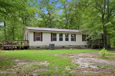 800 Okie Acres Ln, Greenville, NC 27834