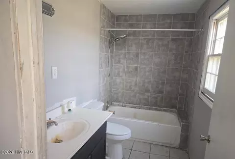 129 Pattie Ln, Maysville, NC 28555