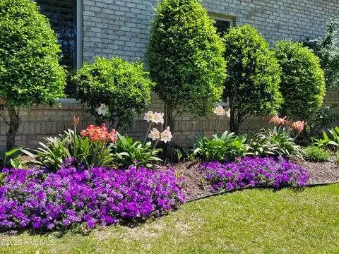 Exterior - 439 Whitebridge Rd, Hampstead, NC 28443 photo 8 of 18