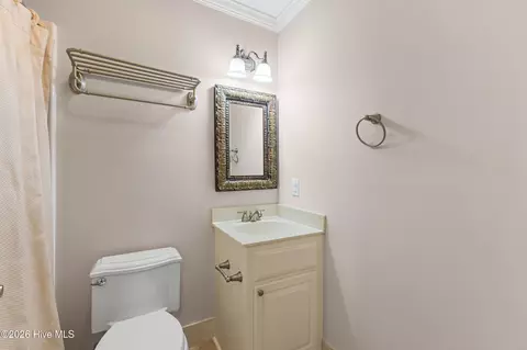 Bath - 439 Whitebridge Rd, Hampstead, NC 28443 photo 8 of 11