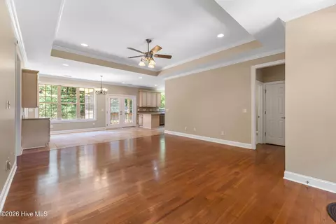 Living - 439 Whitebridge Rd, Hampstead, NC 28443 photo 3 of 3