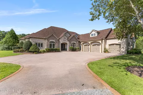Exterior - 439 Whitebridge Rd, Hampstead, NC 28443 photo 9 of 18