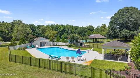 Exterior - 439 Whitebridge Rd, Hampstead, NC 28443 photo 17 of 18