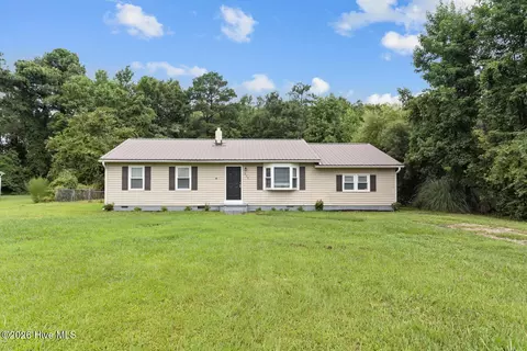 225 Lakewood Dr, Jacksonville, NC 28546