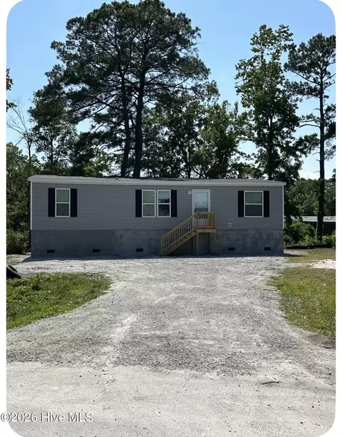 202 Gray Rd, Newport, NC 28570