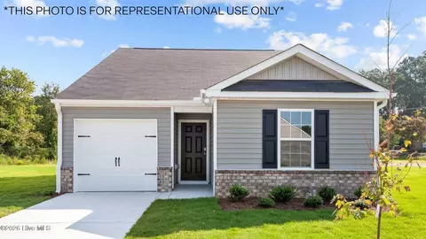 323 Teddy Bear Ct, Ayden, NC 28513