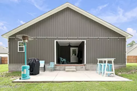 Exterior - 612 Macy Pl, Hubert, NC 28539 photo 5 of 6