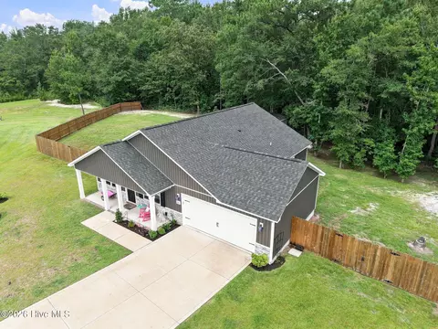 View/Area - 612 Macy Pl, Hubert, NC 28539 photo 5 of 13