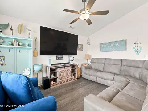 Living - 612 Macy Pl, Hubert, NC 28539 photo 1 of 3