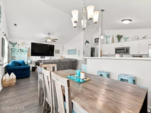 Dining - 612 Macy Pl, Hubert, NC 28539 photo 1 of 2
