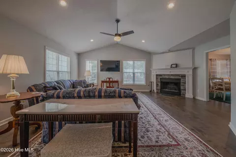 Living - 29 Calhoun Ln, Pinehurst, NC 28374 photo 1 of 1