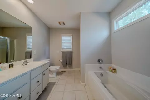 Bath - 29 Calhoun Ln, Pinehurst, NC 28374 photo 2 of 3