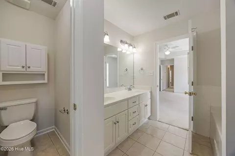 Bath - 407 Sandleton Way, Evans, GA 30809 photo 3 of 3
