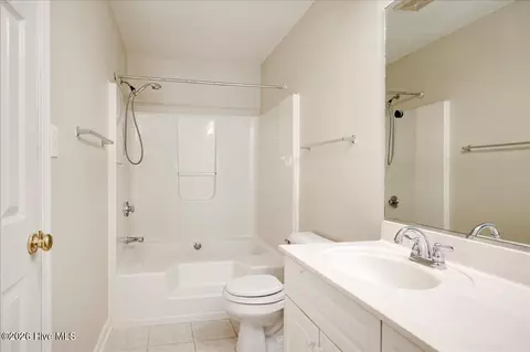 Bath - 22 Macaulay Pl, Augusta, GA 30907 photo 1 of 5