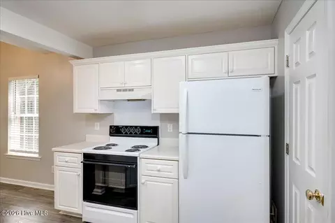 Kitchen - 22 Macaulay Pl, Augusta, GA 30907 photo 4 of 4