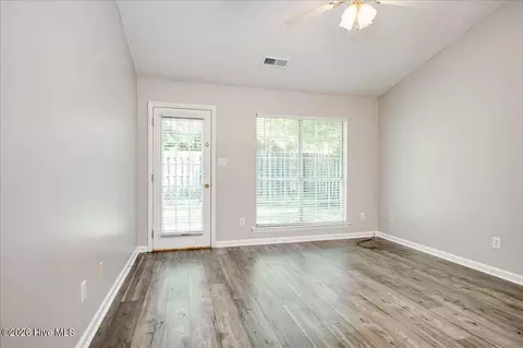 Living - 22 Macaulay Pl, Augusta, GA 30907 photo 1 of 2