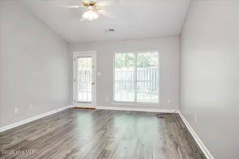Living - 22 Macaulay Pl, Augusta, GA 30907 photo 2 of 2