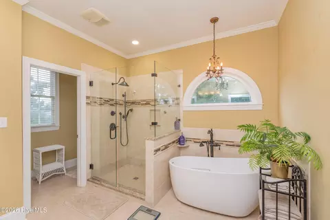 Bath - 507 Pineview Ct, Martinez, GA 30907 photo 1 of 6