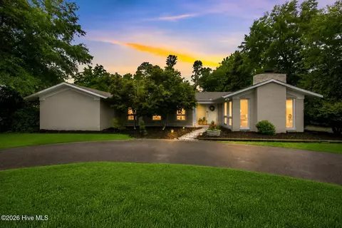 4837 College Acres Dr, Wilmington, NC 28403