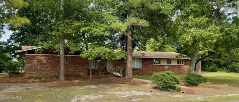 2206 Second Ave, Elizabethtown, NC 28337