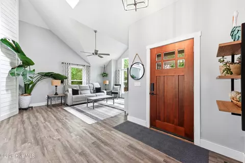 Entry Way - 629 Hughes Rd, Hampstead, NC 28443 photo 1 of 1