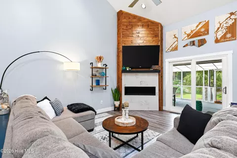 Living - 629 Hughes Rd, Hampstead, NC 28443 photo 1 of 1